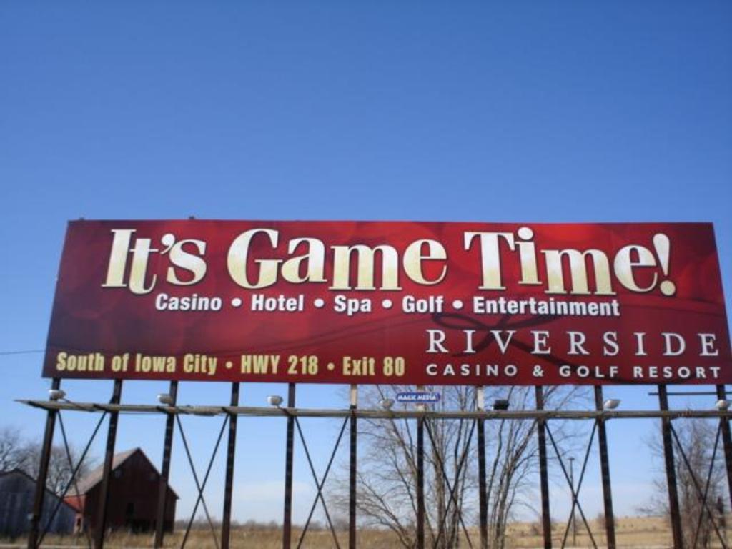 Photo of an outdoor ad in Davenport